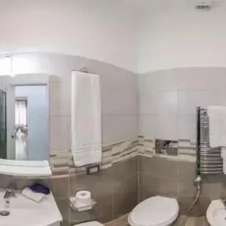 Scirocco Гостевой дом Чивитавеккья