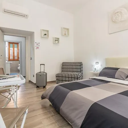 Scirocco Gasthof Civitavecchia